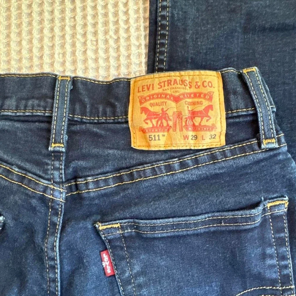 Levi's 511 navy blue jeans